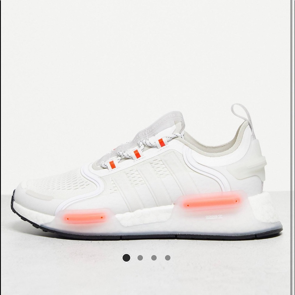 Adidas NMD V3 white